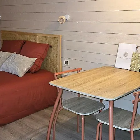 Le Clos Du Clocher Couette-café Gueudecourt
