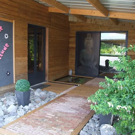 Le Clos Du Clocher Couette-café Gueudecourt