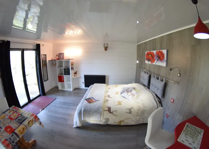 Le Clos Du Clocher Couette-café 3*