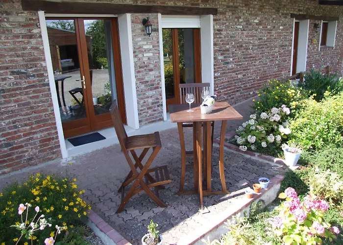 Le Clos Du Clocher Couette-café Gueudecourt